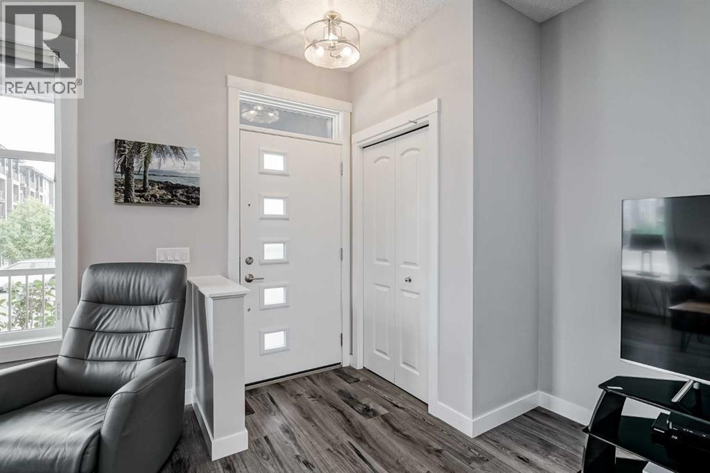 305 Seton Circle Se, Calgary, Alberta  T3M 2V8 - Photo 6 - A2256443