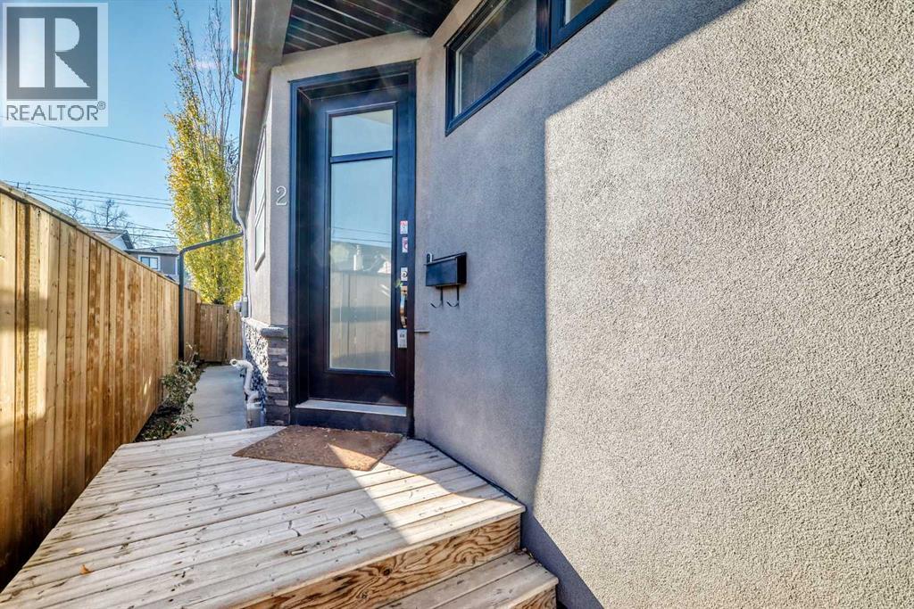 2, 413 25 Avenue Ne, Calgary, Alberta T2E 1Y4 - Photo 3 - A2267460