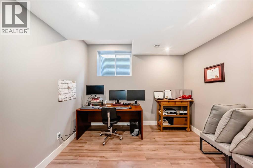 2, 413 25 Avenue Ne, Calgary, Alberta T2E 1Y4 - Photo 39 - A2267460