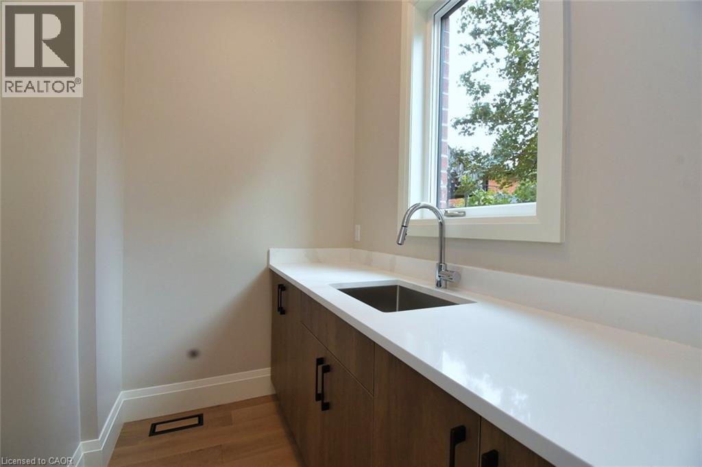 279 Hess Street S, Hamilton, Ontario  L8P 3P6 - Photo 16 - 40785499