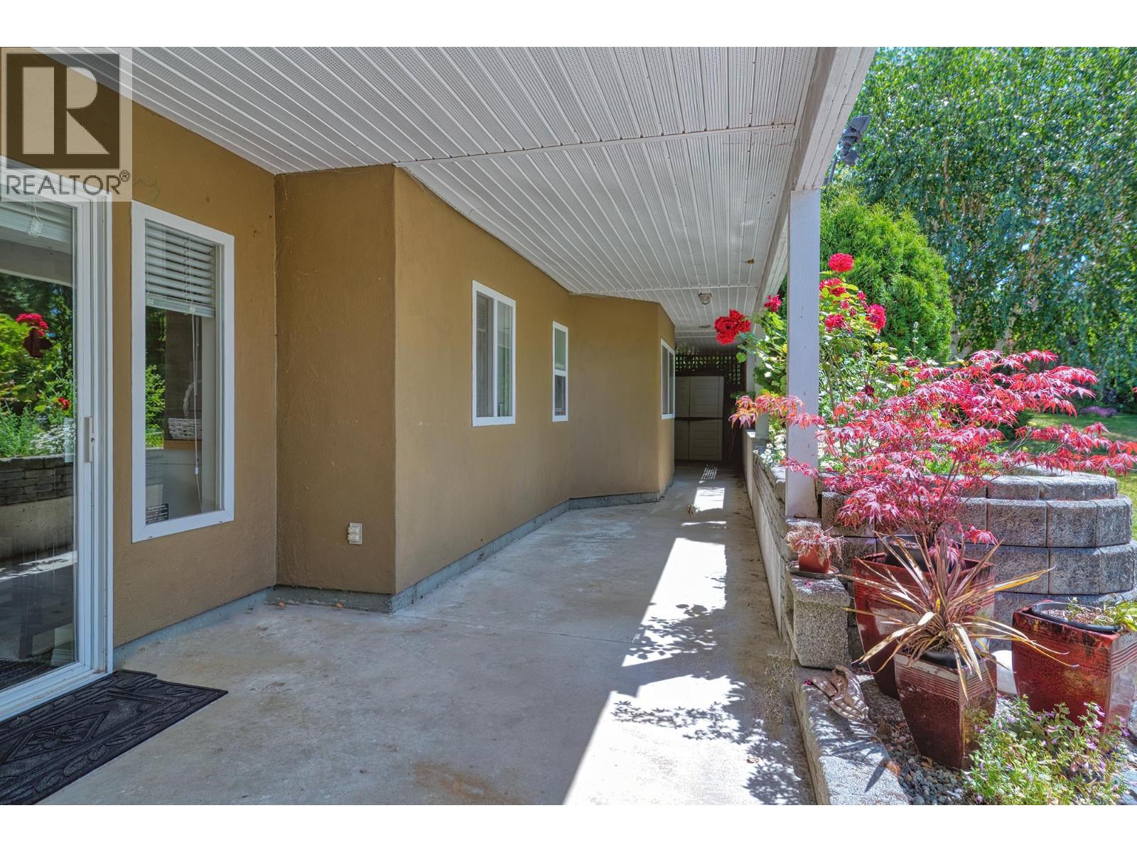 1501 Vernon Drive, Gibsons, British Columbia  V0N 1V5 - Photo 21 - R2994729