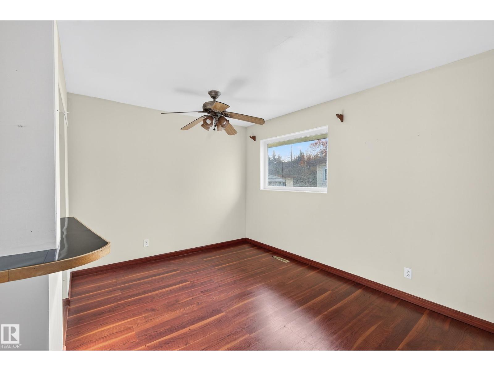 8515 149 St Nw, Edmonton, Alberta  T5R 1B3 - Photo 10 - E4464652