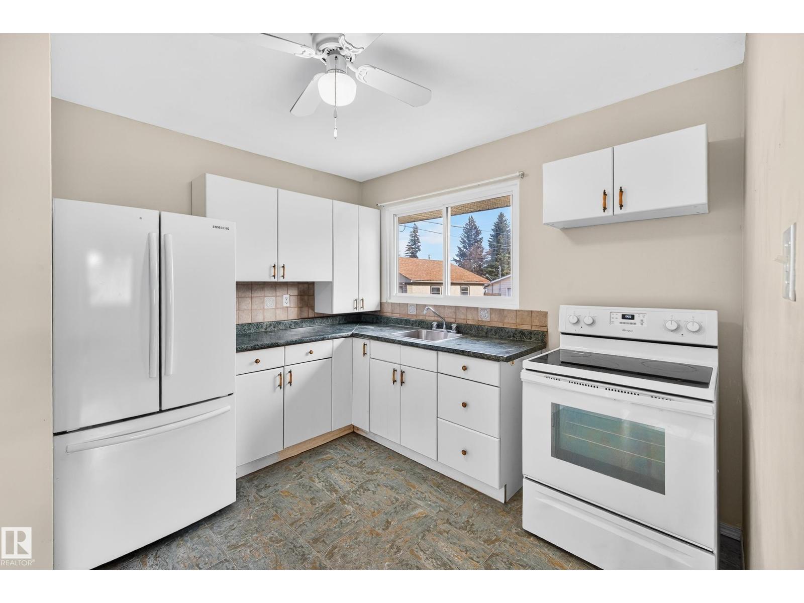 8515 149 St Nw, Edmonton, Alberta  T5R 1B3 - Photo 14 - E4464652