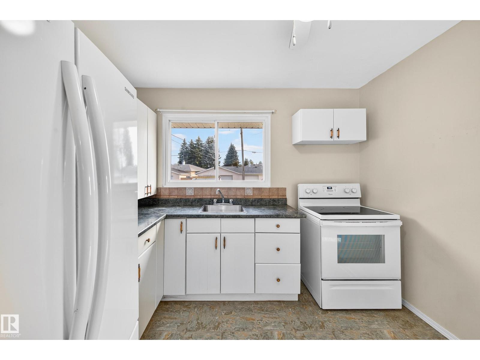 8515 149 St Nw, Edmonton, Alberta  T5R 1B3 - Photo 16 - E4464652