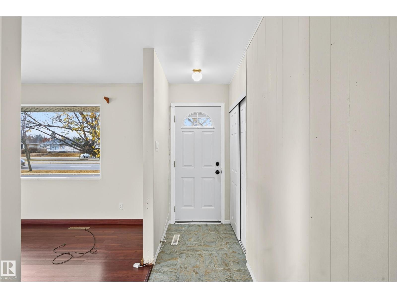 8515 149 St Nw, Edmonton, Alberta  T5R 1B3 - Photo 3 - E4464652