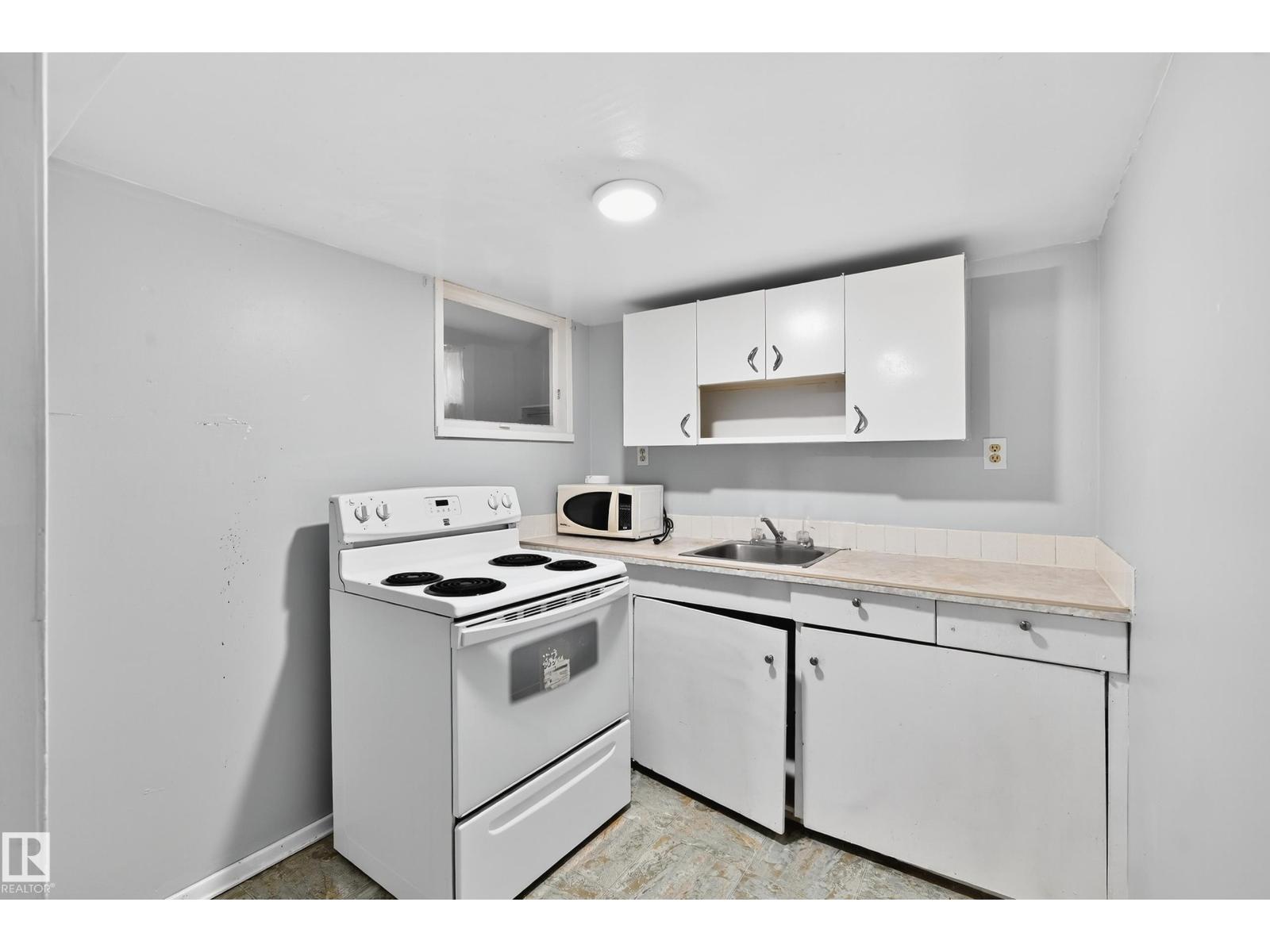 8515 149 St Nw, Edmonton, Alberta  T5R 1B3 - Photo 31 - E4464652