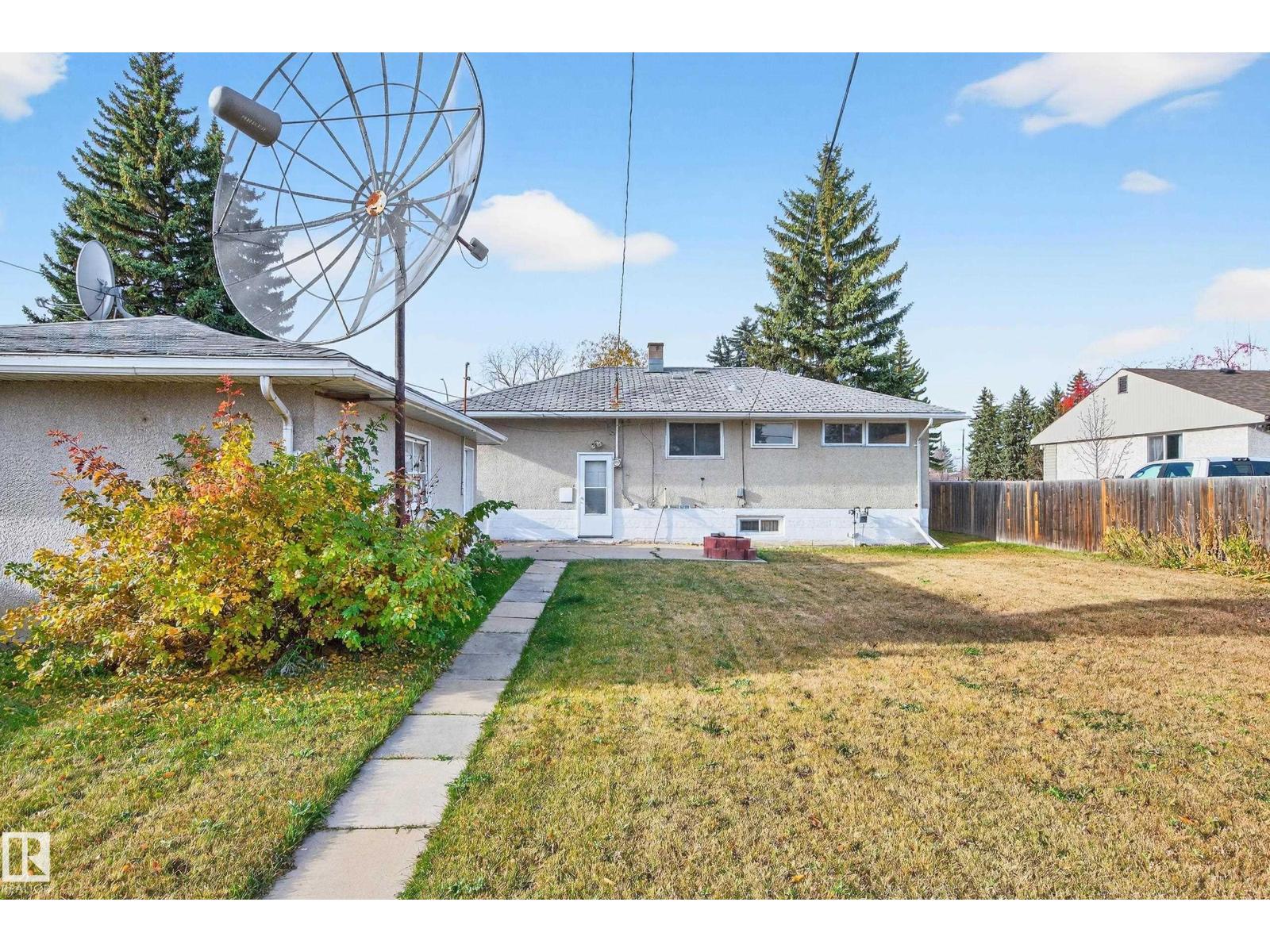 8515 149 St Nw, Edmonton, Alberta  T5R 1B3 - Photo 44 - E4464652