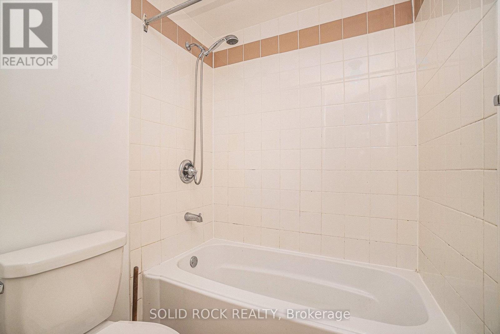 90 - 15 Baneberry Crescent, Ottawa, Ontario  K2L 2Y3 - Photo 17 - X12508076