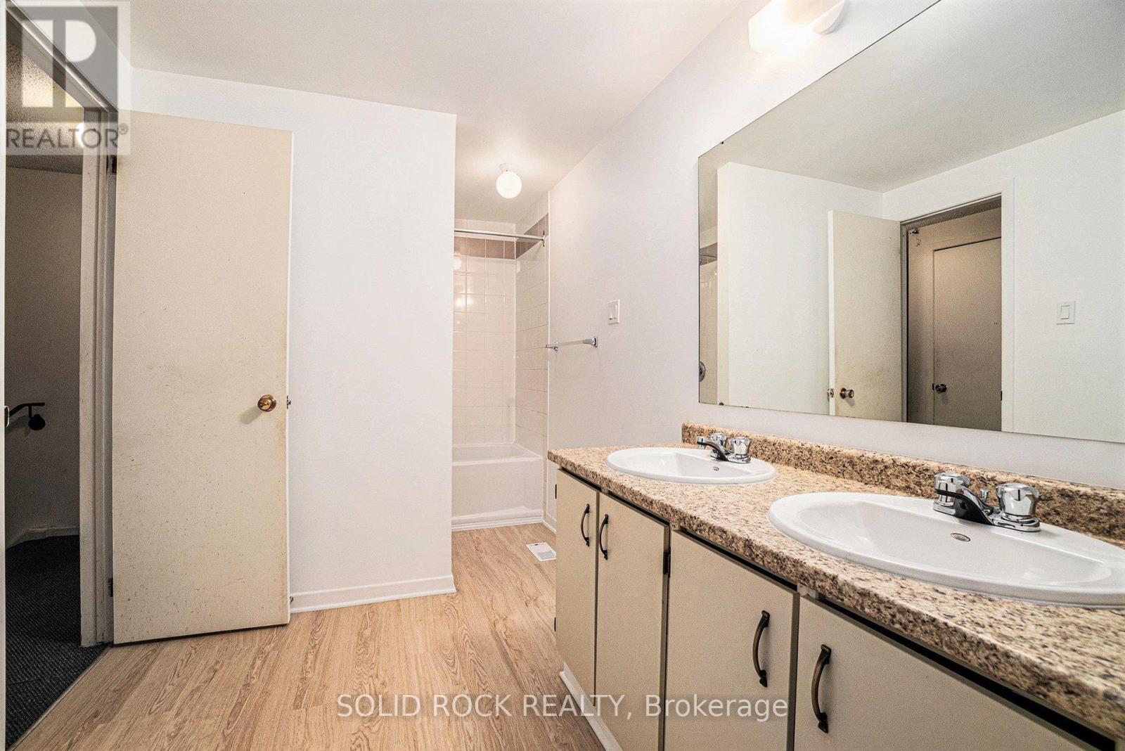 90 - 15 Baneberry Crescent, Ottawa, Ontario  K2L 2Y3 - Photo 18 - X12508076