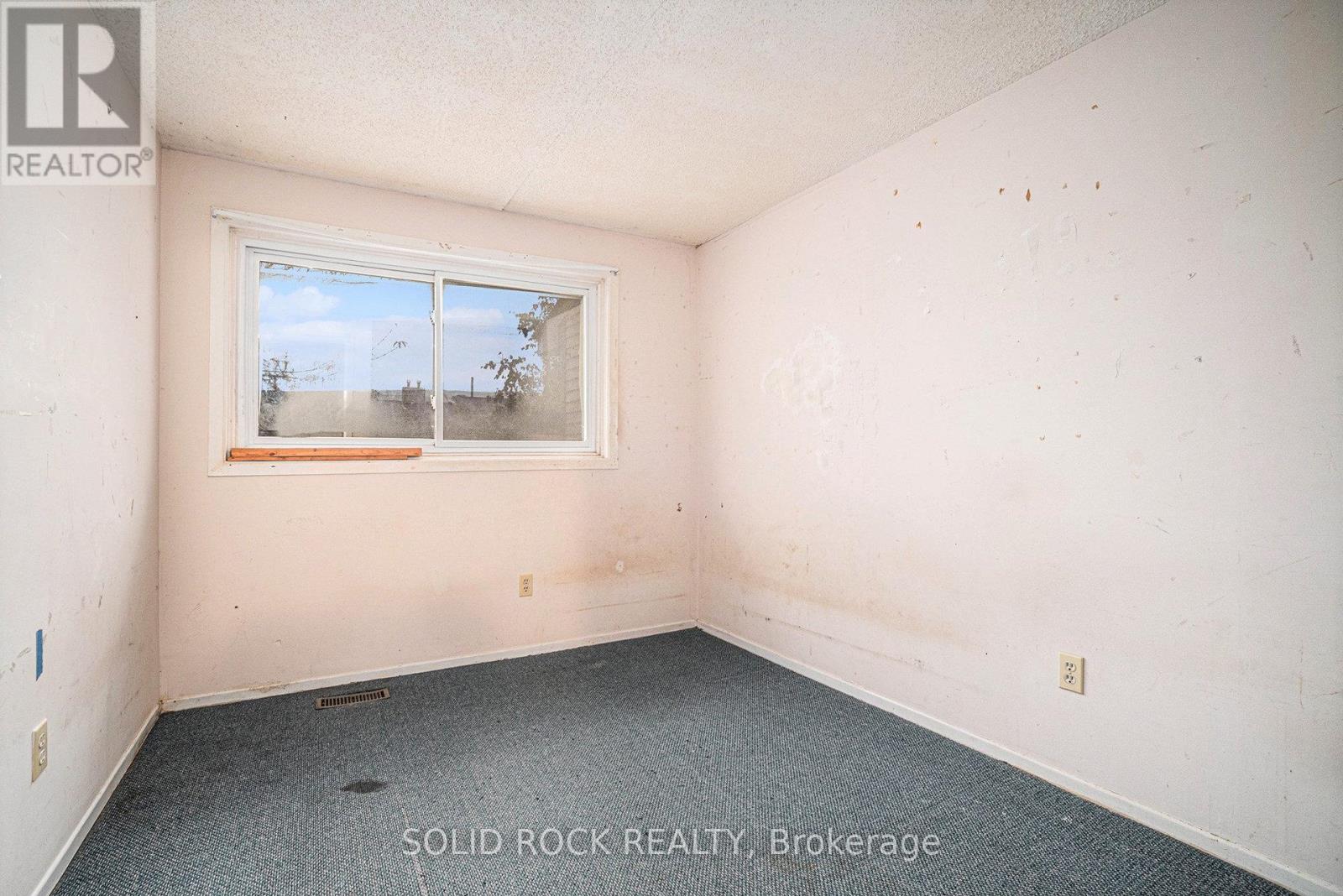 90 - 15 Baneberry Crescent, Ottawa, Ontario  K2L 2Y3 - Photo 23 - X12508076