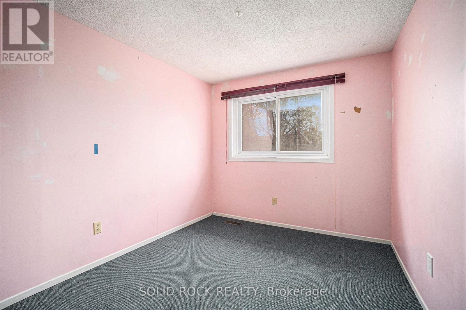 90 - 15 Baneberry Crescent, Ottawa, Ontario  K2L 2Y3 - Photo 24 - X12508076