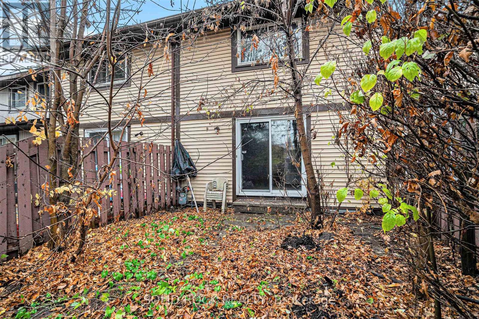 90 - 15 Baneberry Crescent, Ottawa, Ontario  K2L 2Y3 - Photo 29 - X12508076