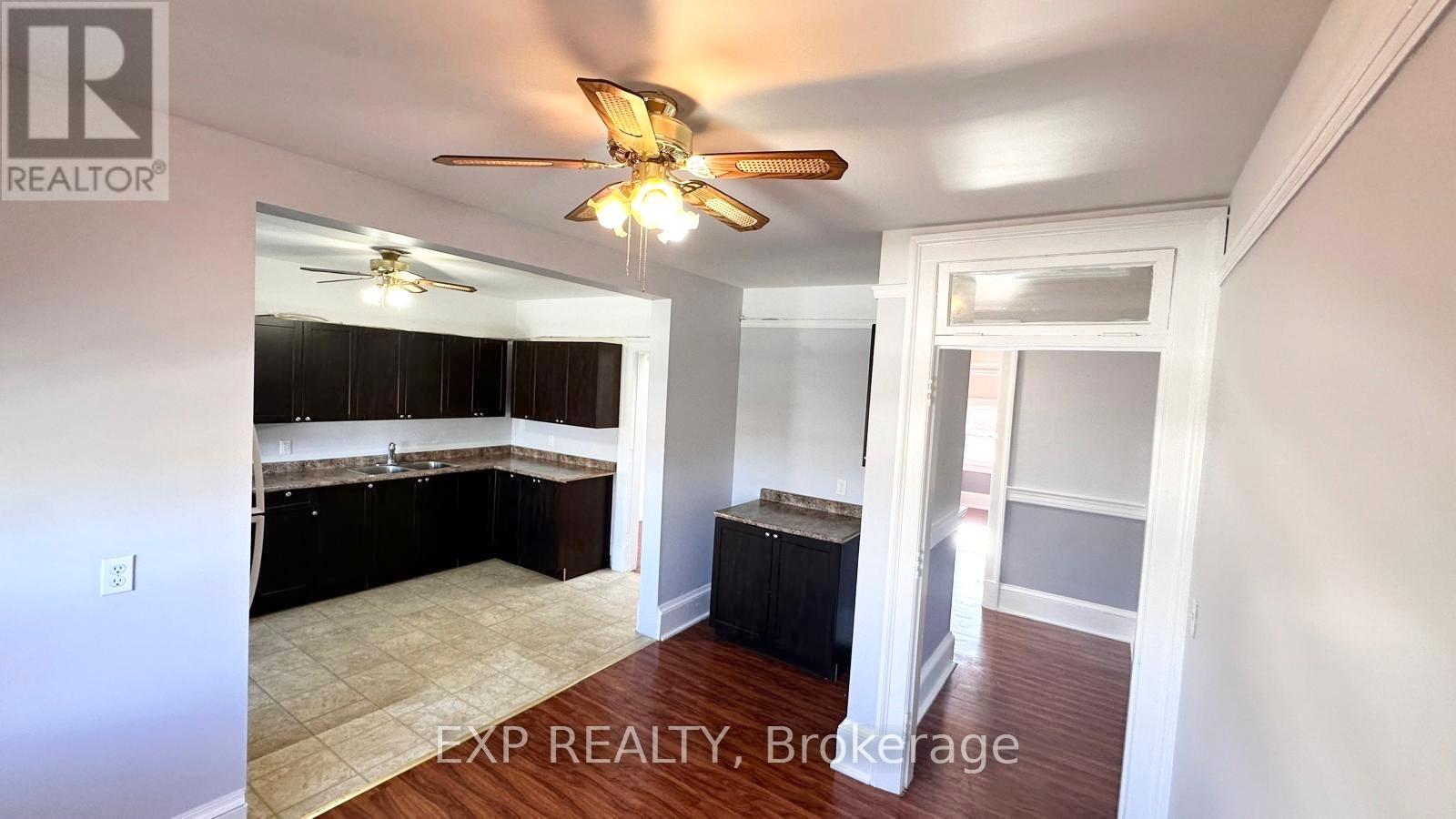 2 - 2 Russell Street E, Smiths Falls, Ontario K7A 1E8 - Photo 6 - X12508150