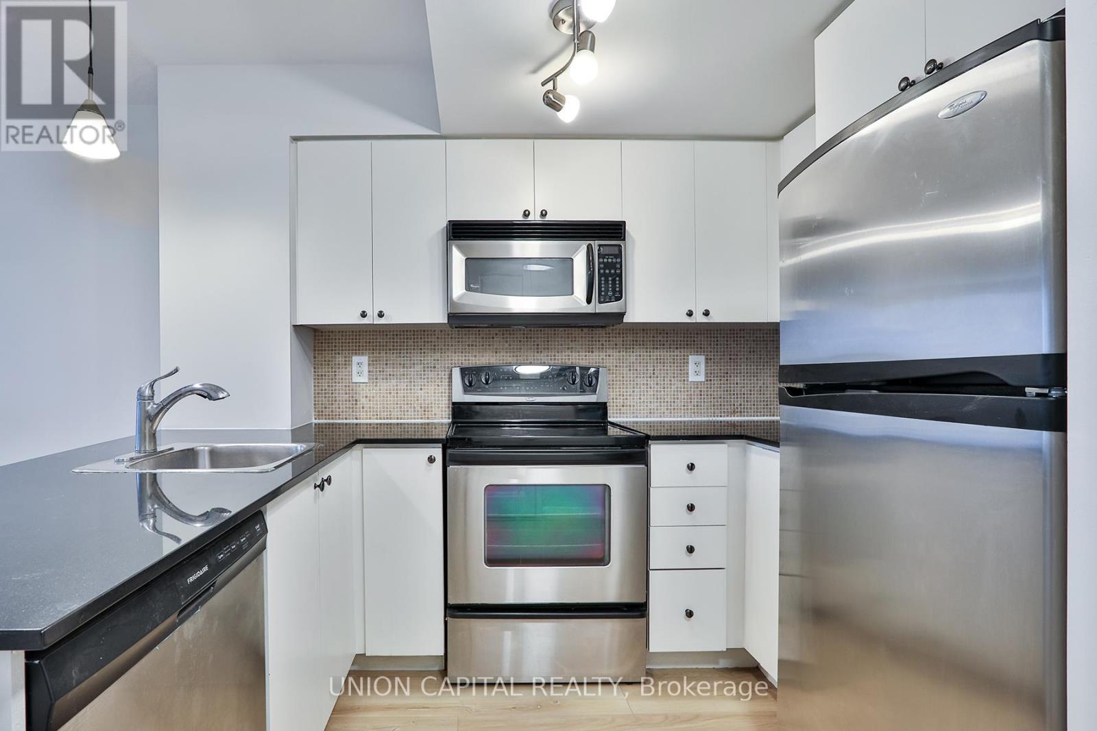 2306 - 18 Yonge Street, Toronto, Ontario  M5E 1R4 - Photo 10 - C12507738