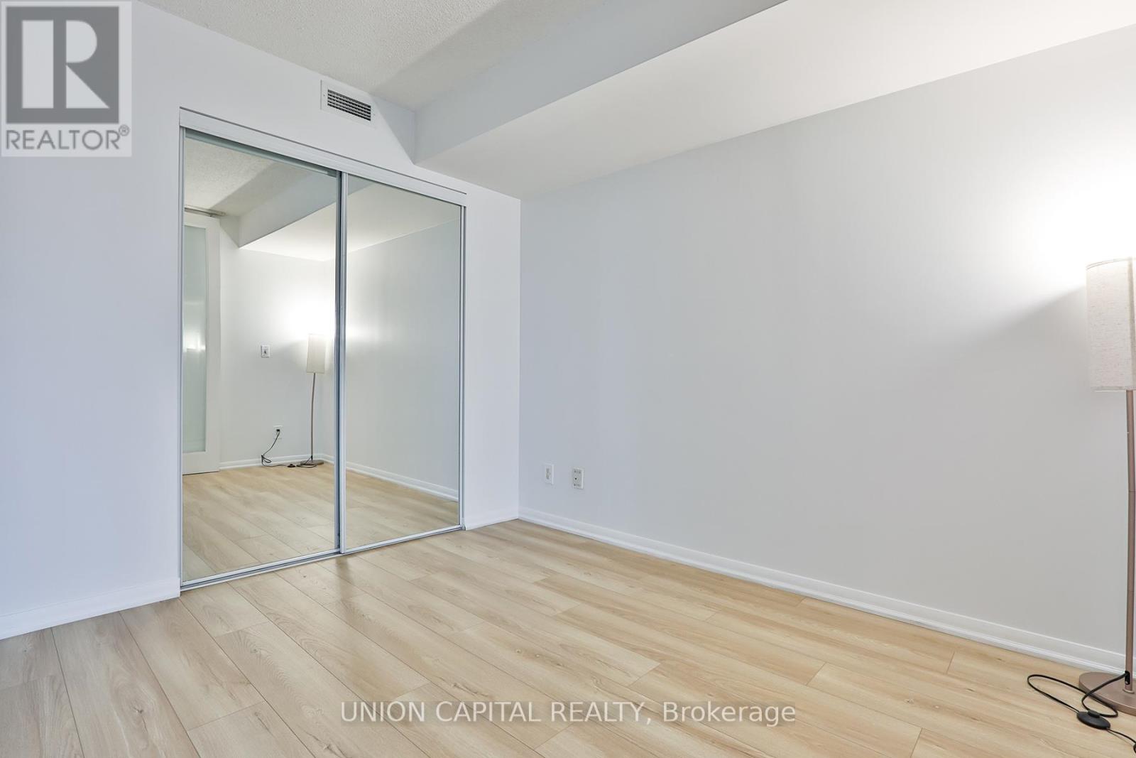 2306 - 18 Yonge Street, Toronto, Ontario  M5E 1R4 - Photo 16 - C12507738