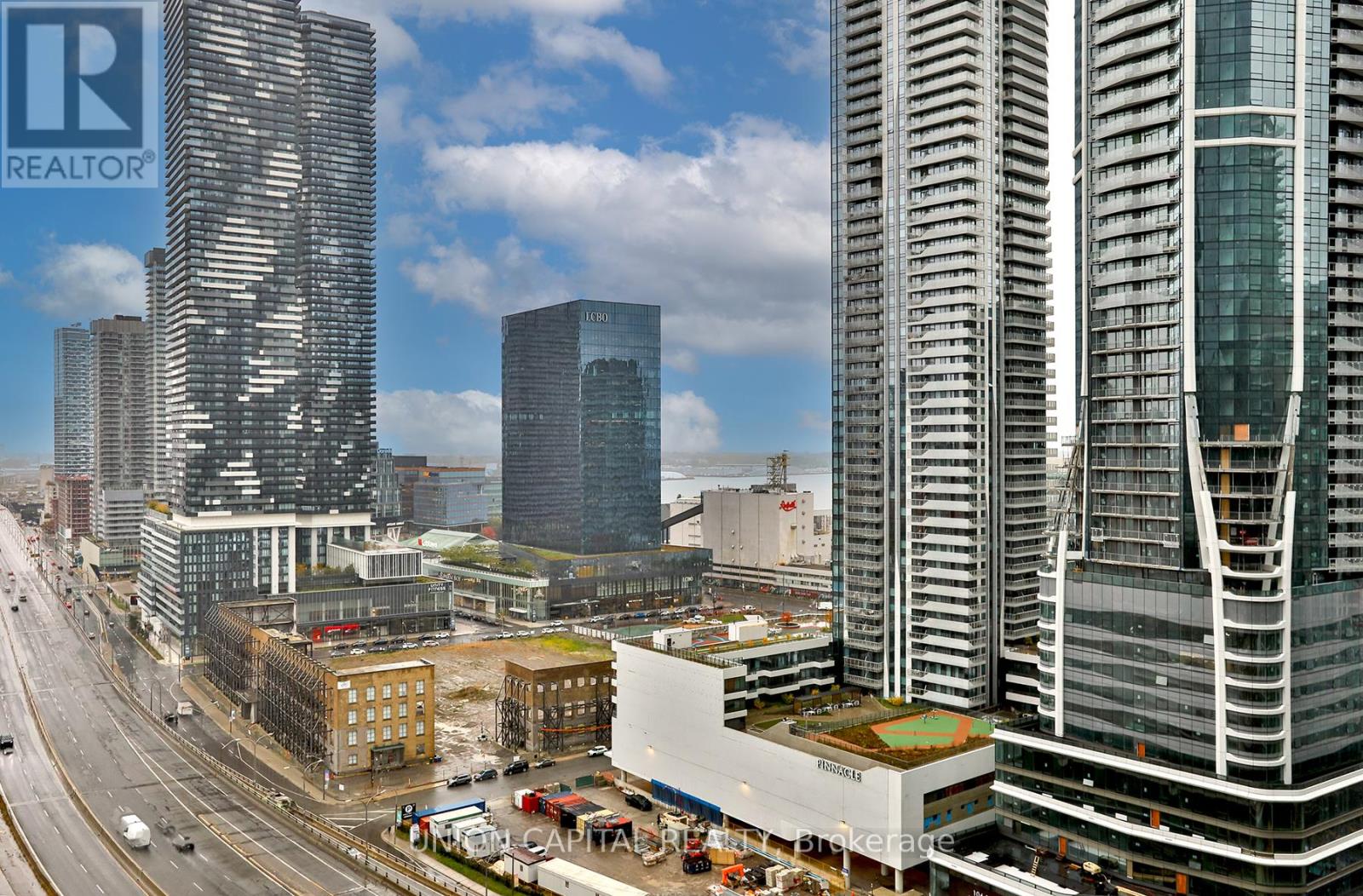 2306 - 18 Yonge Street, Toronto, Ontario  M5E 1R4 - Photo 22 - C12507738