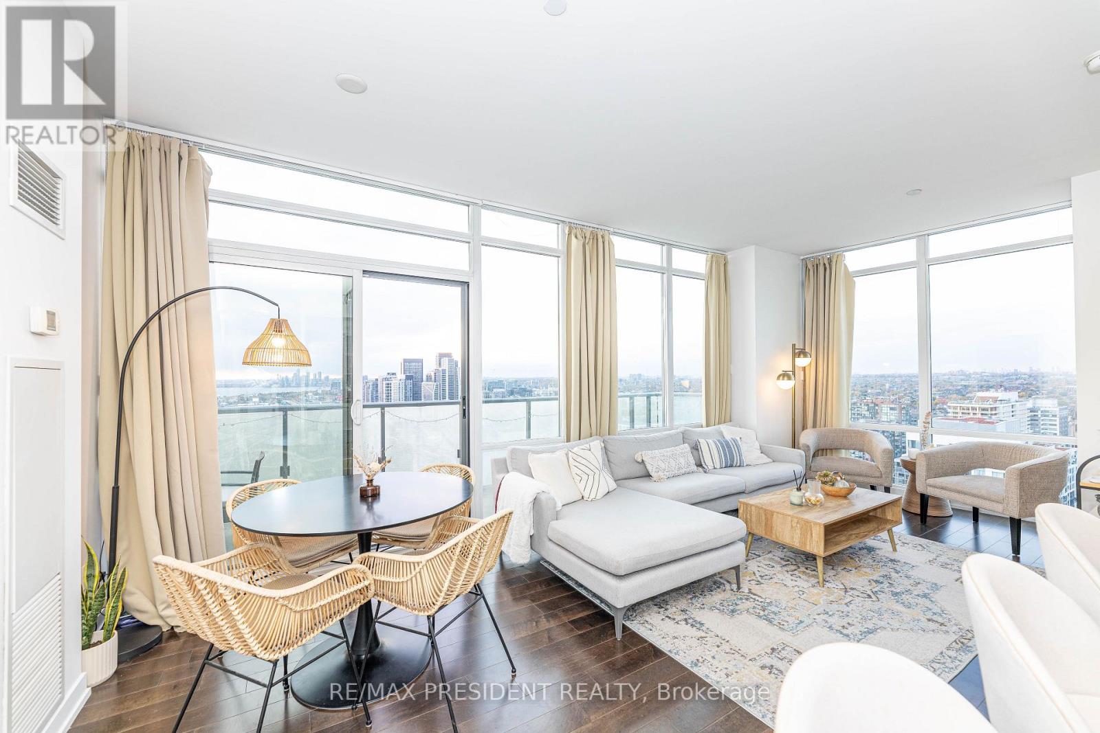 Ph 02 - 178 Fort York Boulevard Nw, Toronto, Ontario  M5V 0C8 - Photo 16 - C12507768