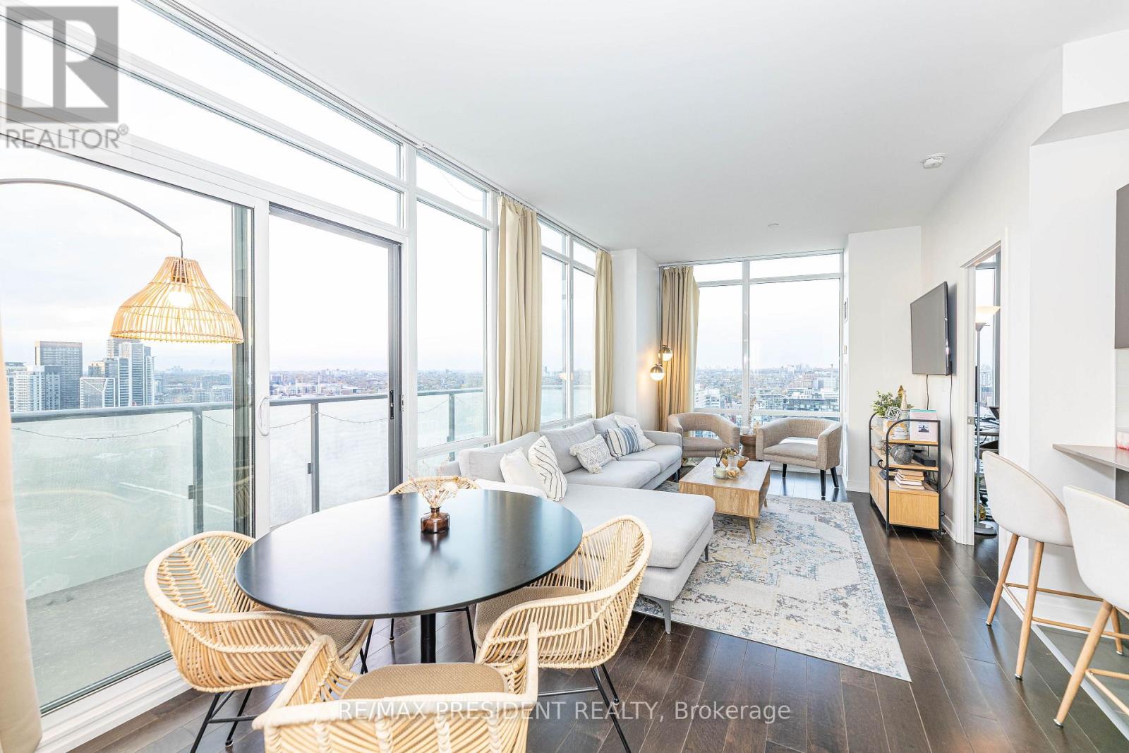 Ph 02 - 178 Fort York Boulevard Nw, Toronto, Ontario  M5V 0C8 - Photo 17 - C12507768