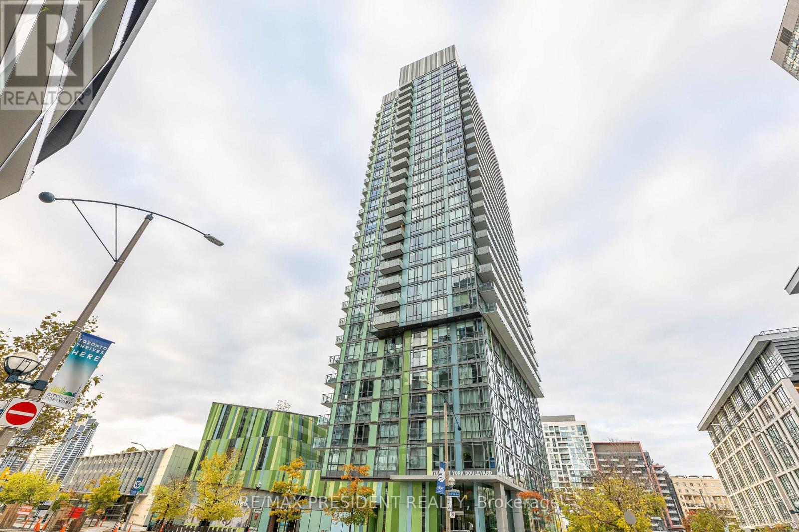 Ph 02 - 178 Fort York Boulevard Nw, Toronto, Ontario  M5V 0C8 - Photo 2 - C12507768