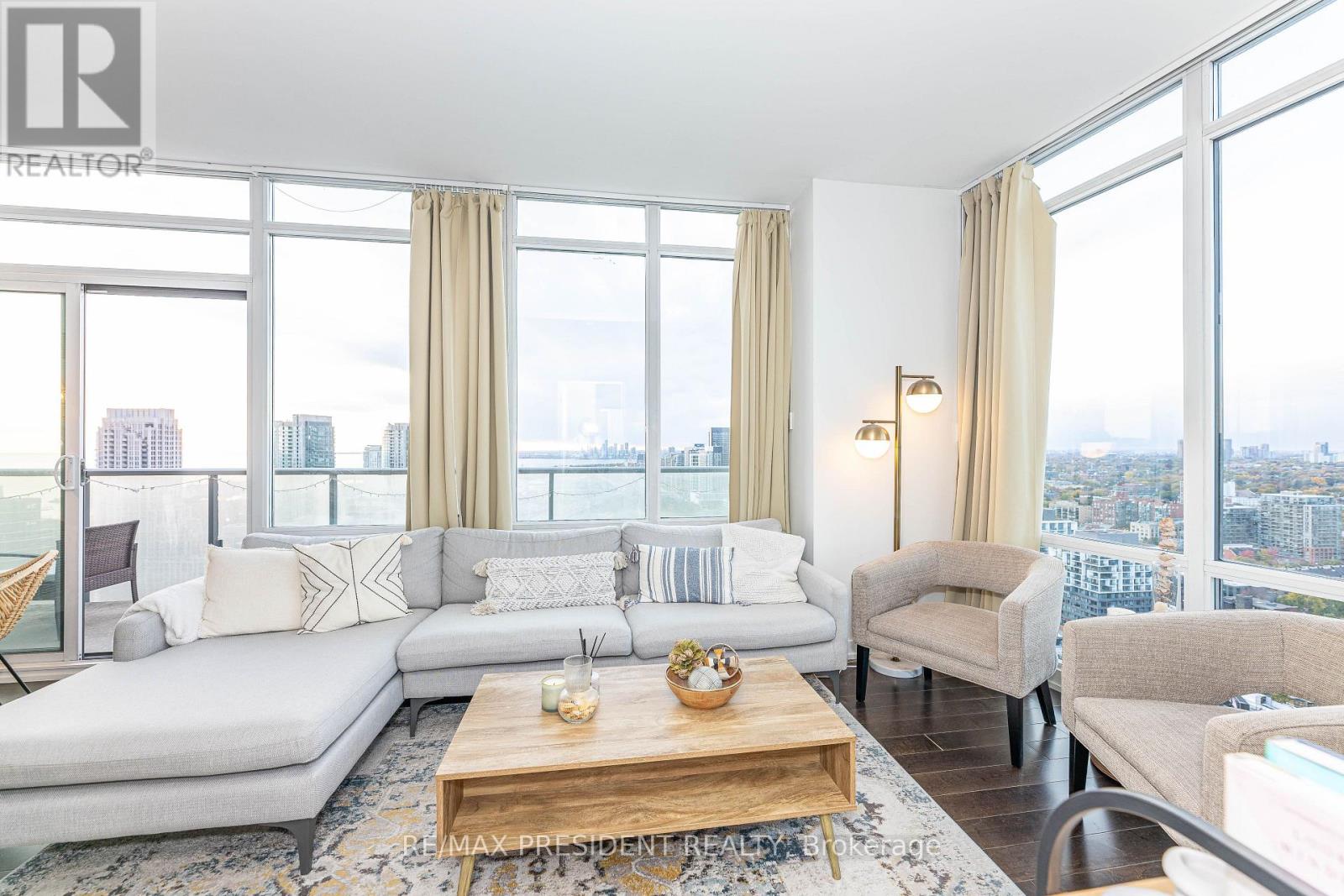 Ph 02 - 178 Fort York Boulevard Nw, Toronto, Ontario  M5V 0C8 - Photo 23 - C12507768