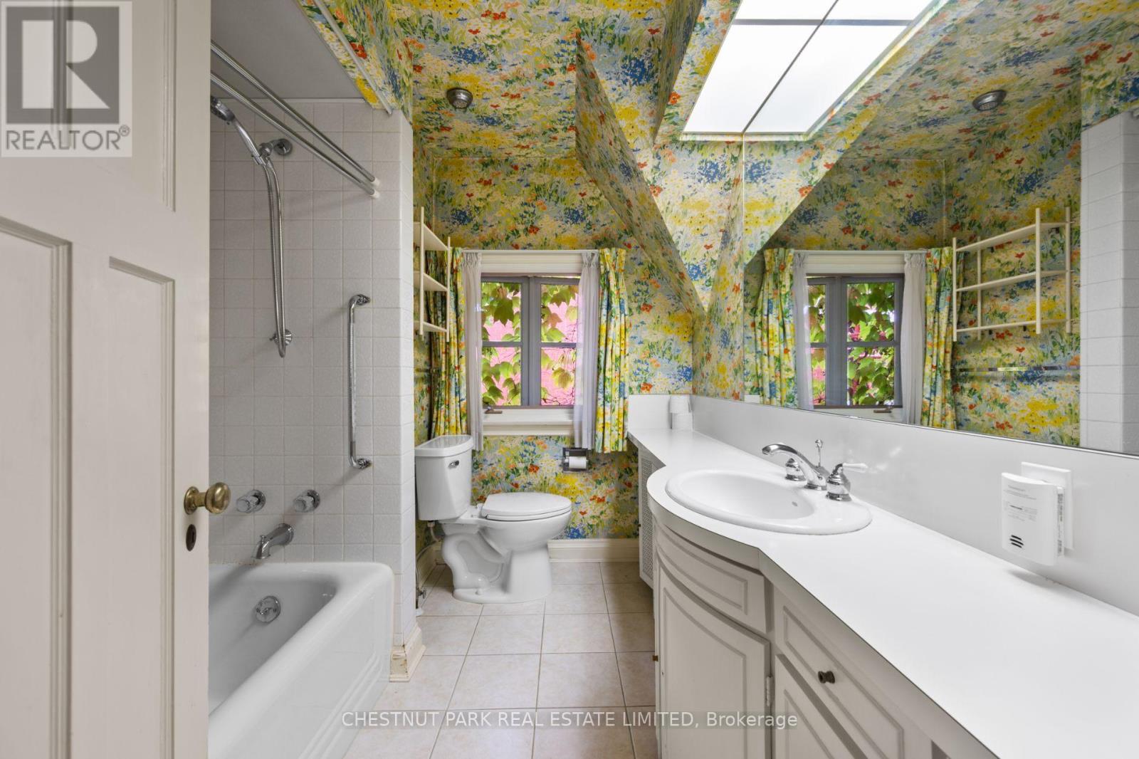 109 Park Road, Toronto, Ontario  M4W 2N8 - Photo 17 - C12507794