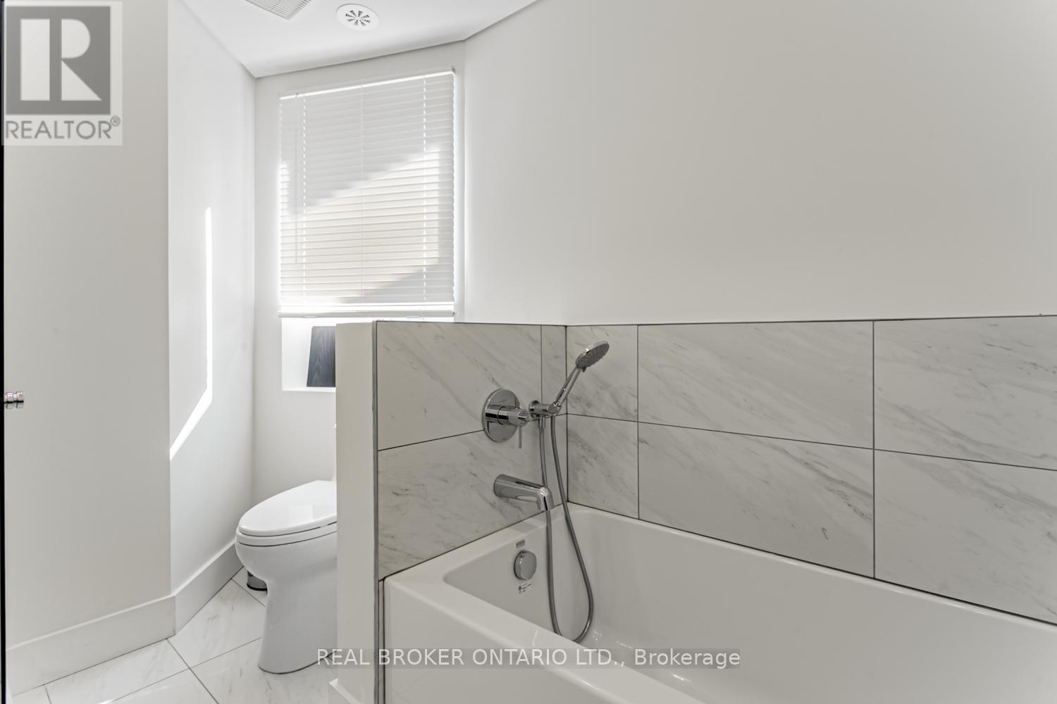 A - 1088 Avenue Road, Toronto, Ontario  M5N 2E2 - Photo 12 - C12507828