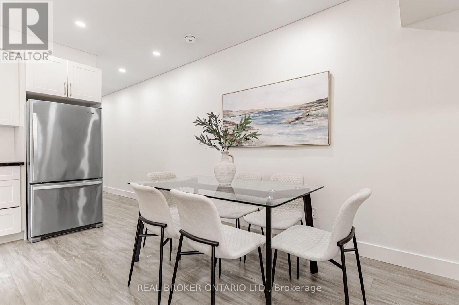 A - 1088 Avenue Road, Toronto, Ontario  M5N 2E2 - Photo 5 - C12507828