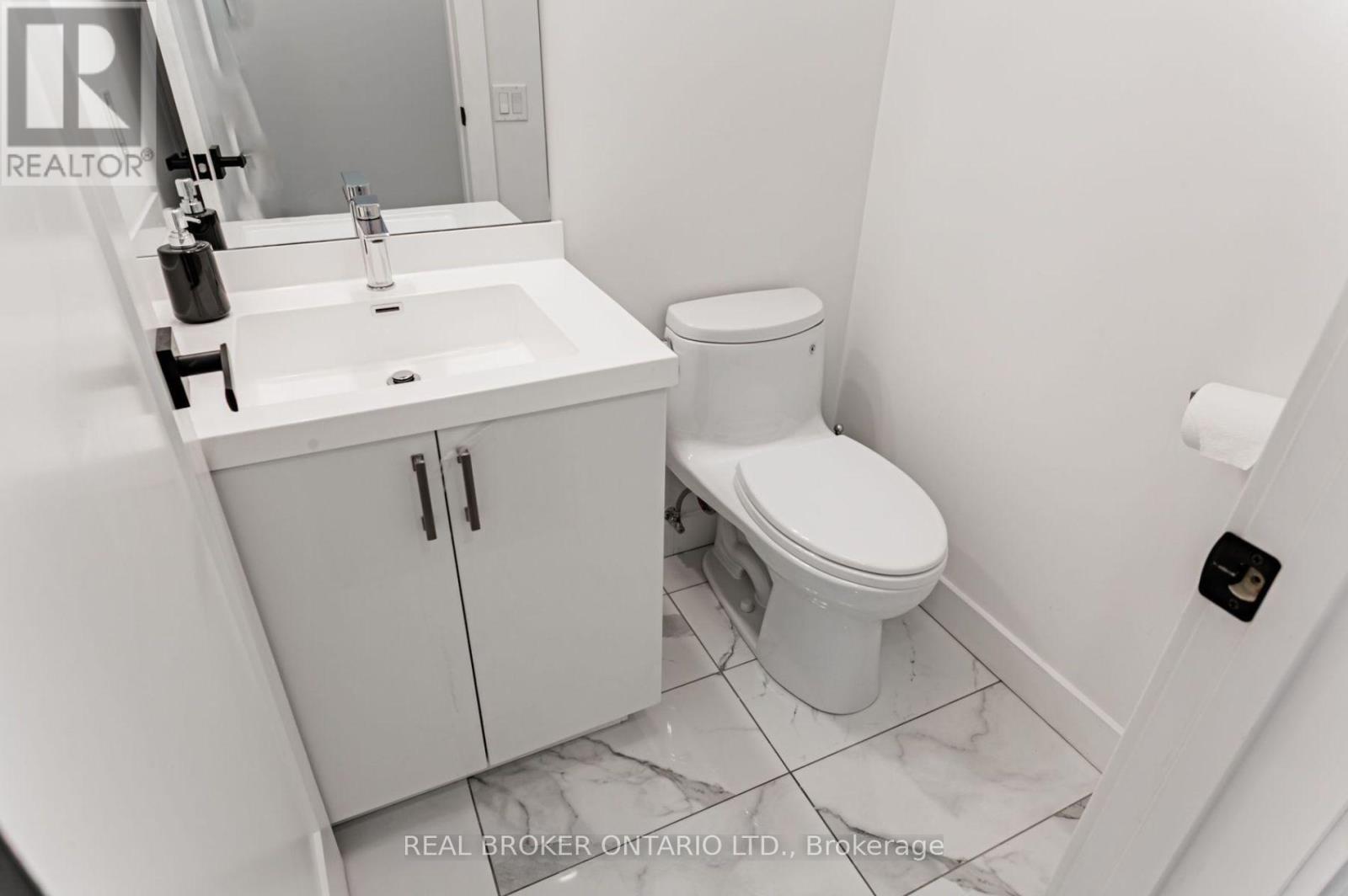 A - 1088 Avenue Road, Toronto, Ontario  M5N 2E2 - Photo 8 - C12507828