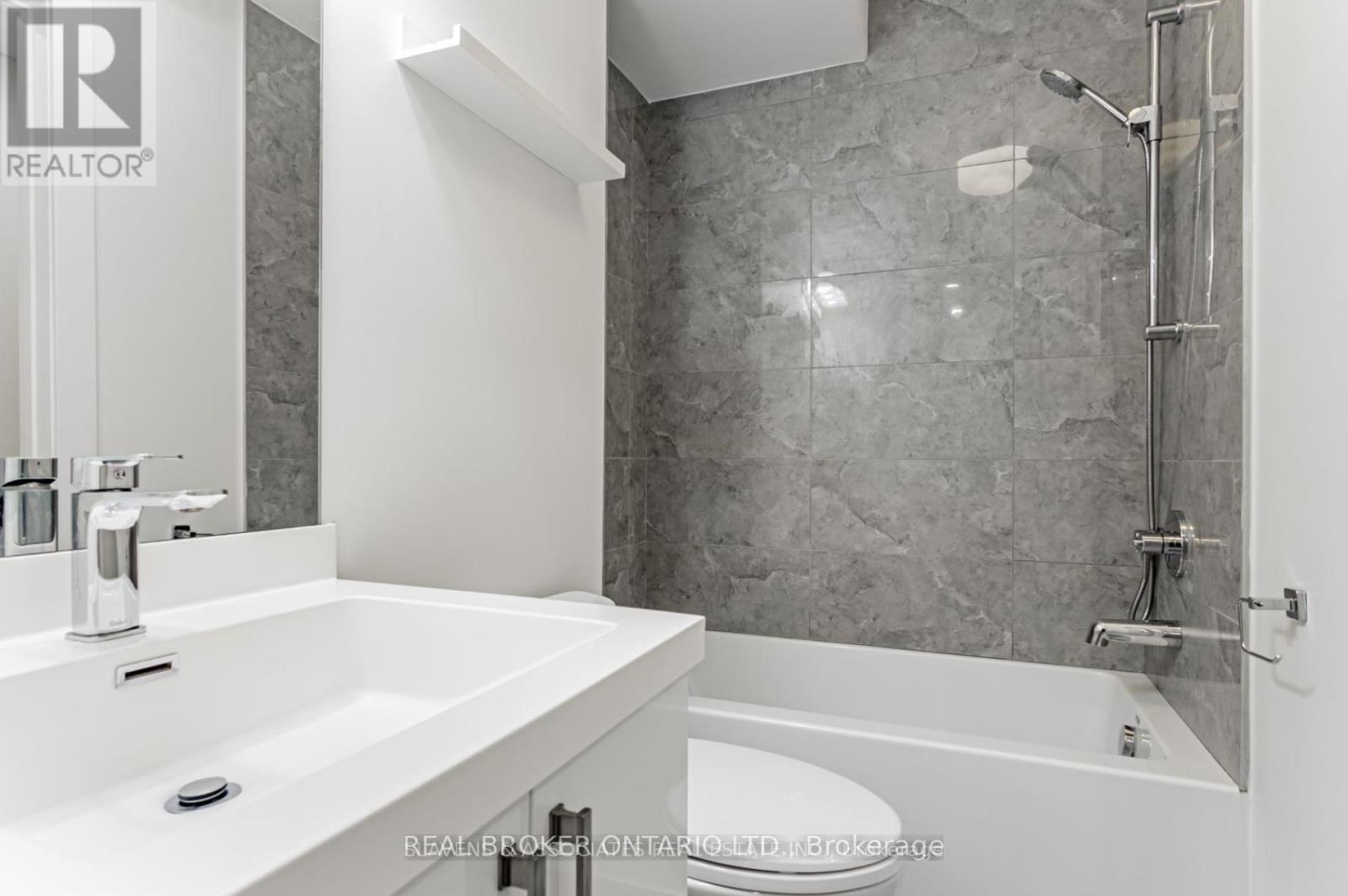 B - 1088 Avenue Road, Toronto, Ontario  M5N 2E2 - Photo 14 - C12507830