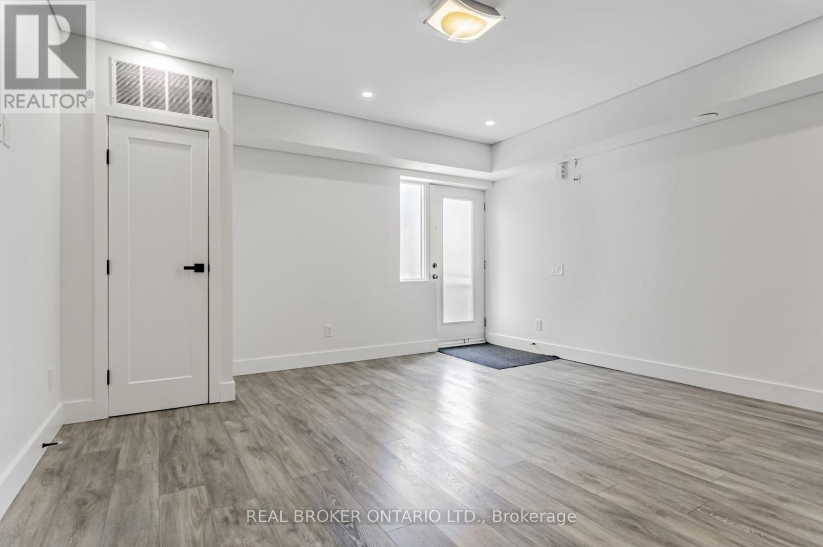 B - 1088 Avenue Road, Toronto, Ontario  M5N 2E2 - Photo 2 - C12507830