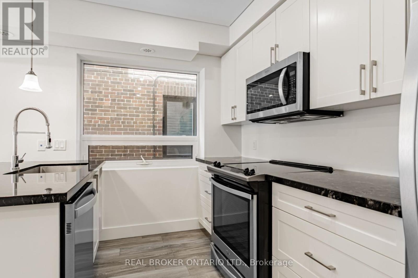 B - 1088 Avenue Road, Toronto, Ontario  M5N 2E2 - Photo 6 - C12507830