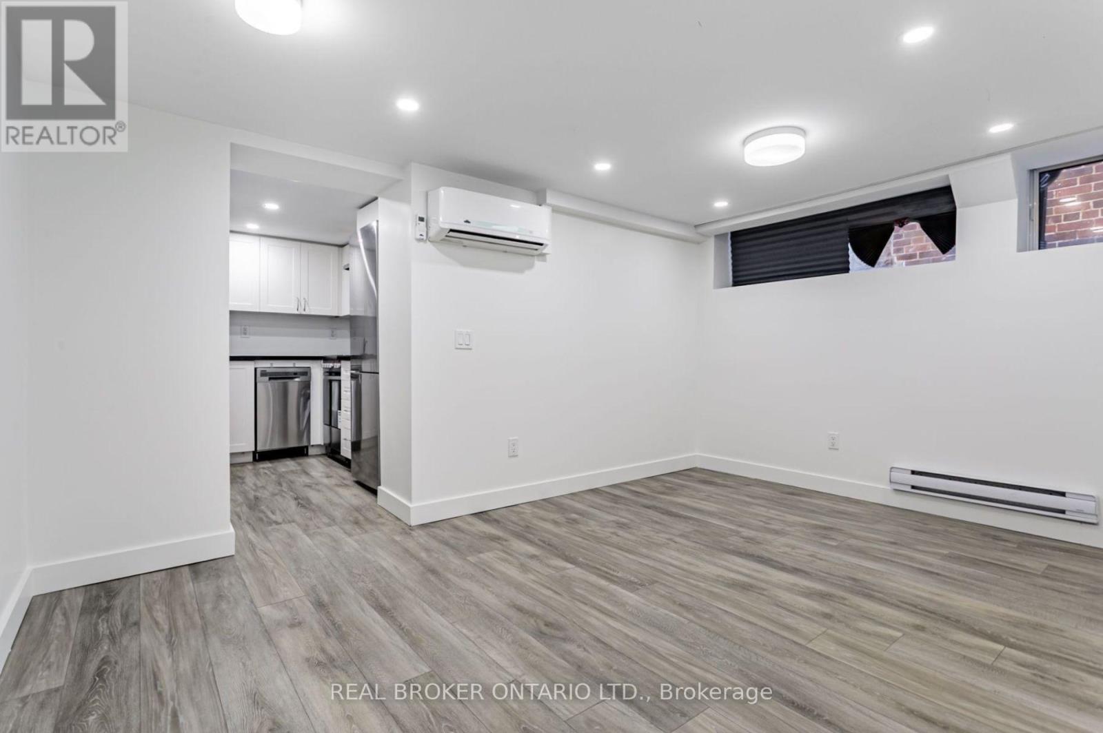 C - 1088 Avenue Road, Toronto, Ontario  M5N 2E2 - Photo 2 - C12507832