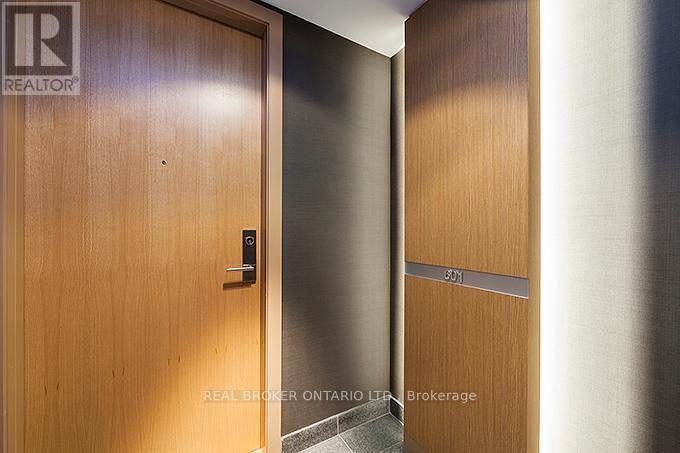 601 - 38 Stewart Street, Toronto, Ontario  M5V 0H1 - Photo 2 - C12507914
