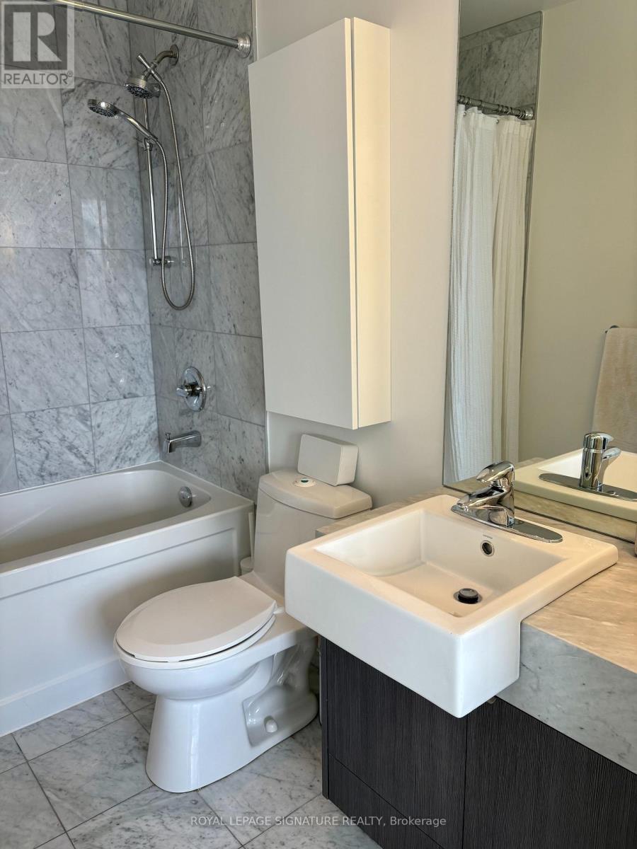 4510 - 8 The Esplanade, Toronto, Ontario  M5E 0A6 - Photo 13 - C12507924