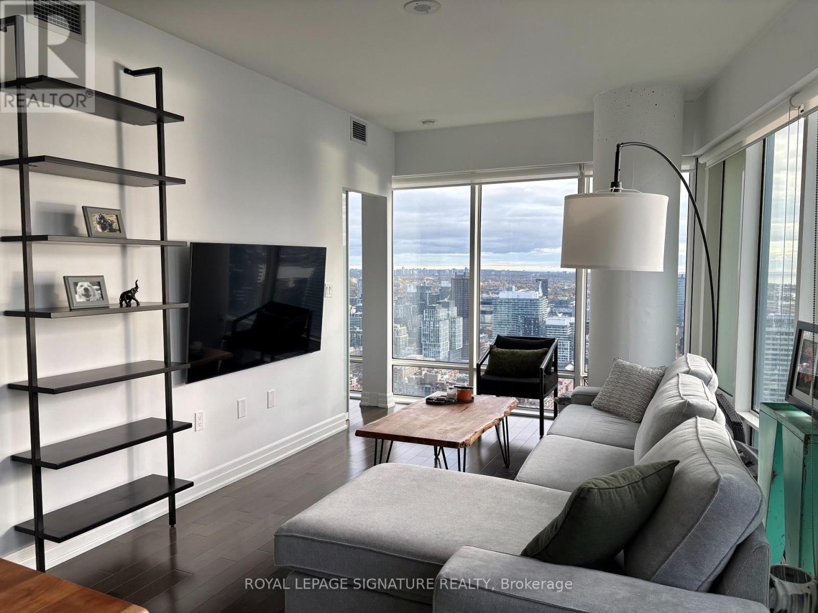 4510 - 8 The Esplanade, Toronto, Ontario  M5E 0A6 - Photo 14 - C12507924