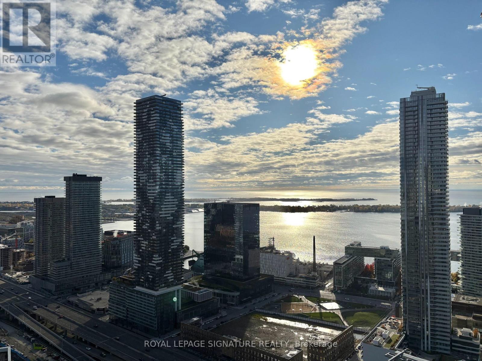 4510 - 8 The Esplanade, Toronto, Ontario  M5E 0A6 - Photo 8 - C12507924