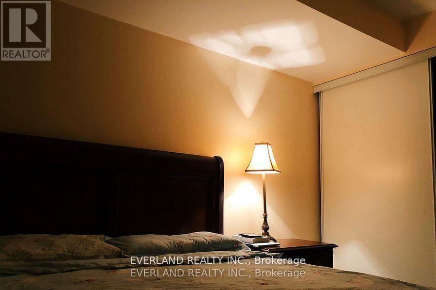 1503 - 887 Bay Street, Toronto, Ontario  M5S 1Z7 - Photo 3 - C12507946