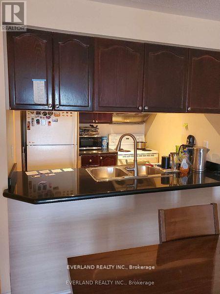 1503 - 887 Bay Street, Toronto, Ontario  M5S 1Z7 - Photo 8 - C12507946