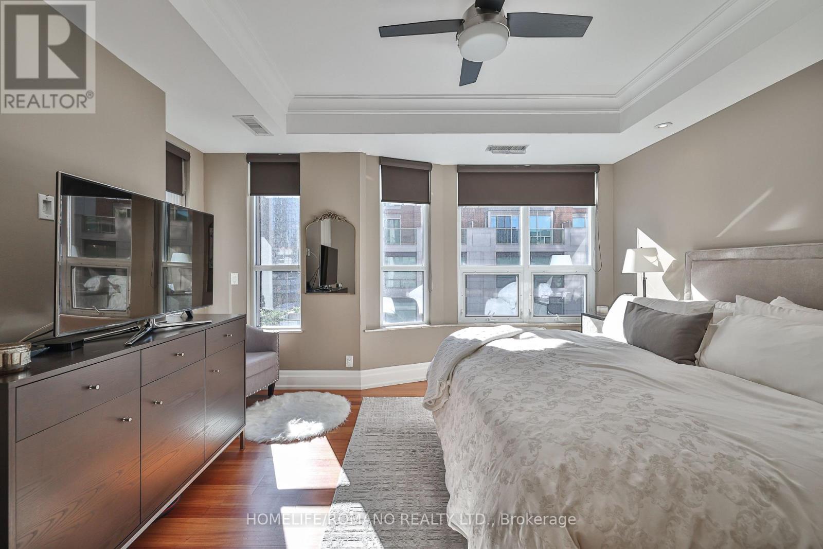 401 - 68 Yorkville Avenue, Toronto, Ontario  M5R 1C4 - Photo 12 - C12508030