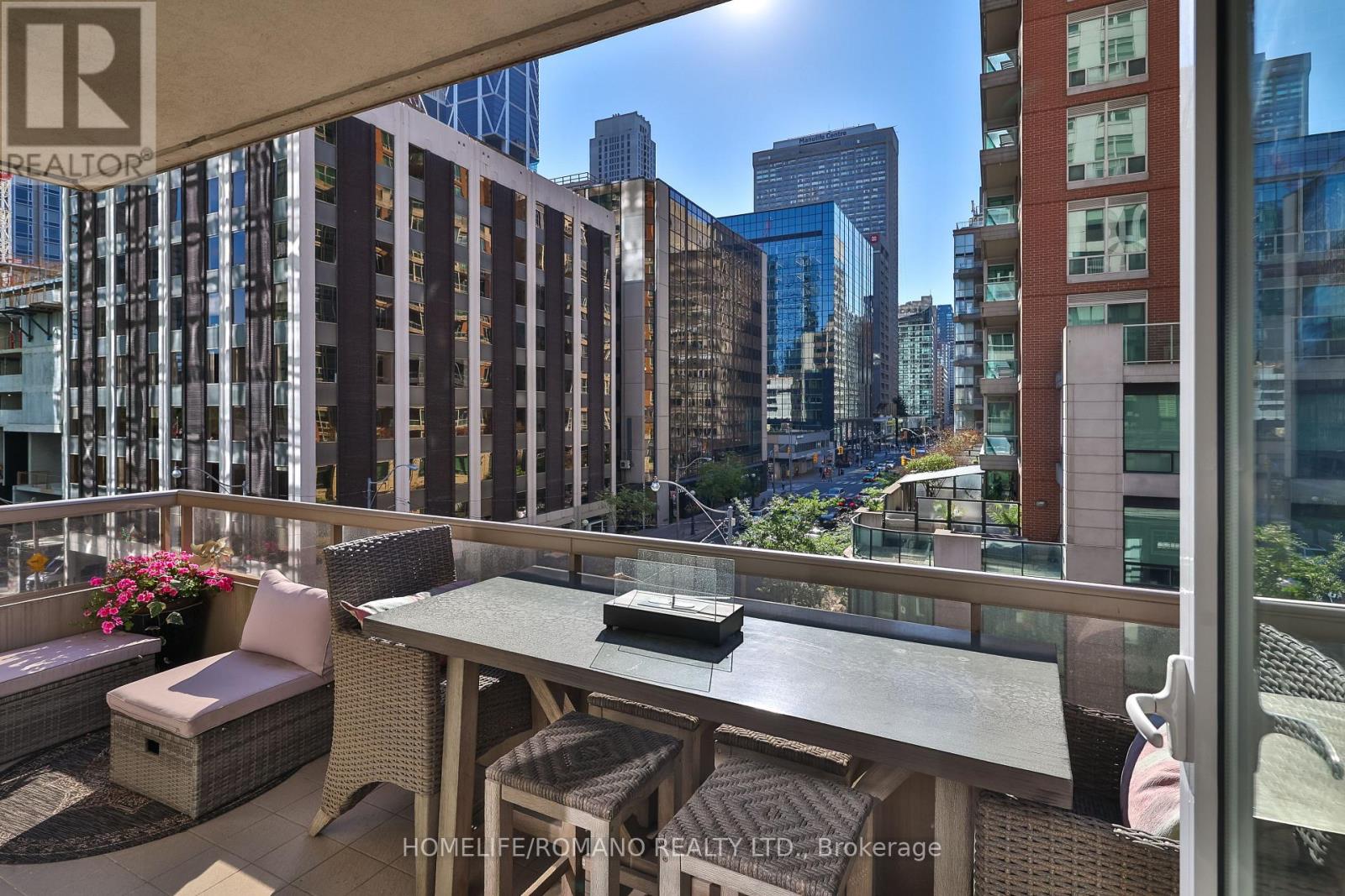 401 - 68 Yorkville Avenue, Toronto, Ontario  M5R 1C4 - Photo 28 - C12508030