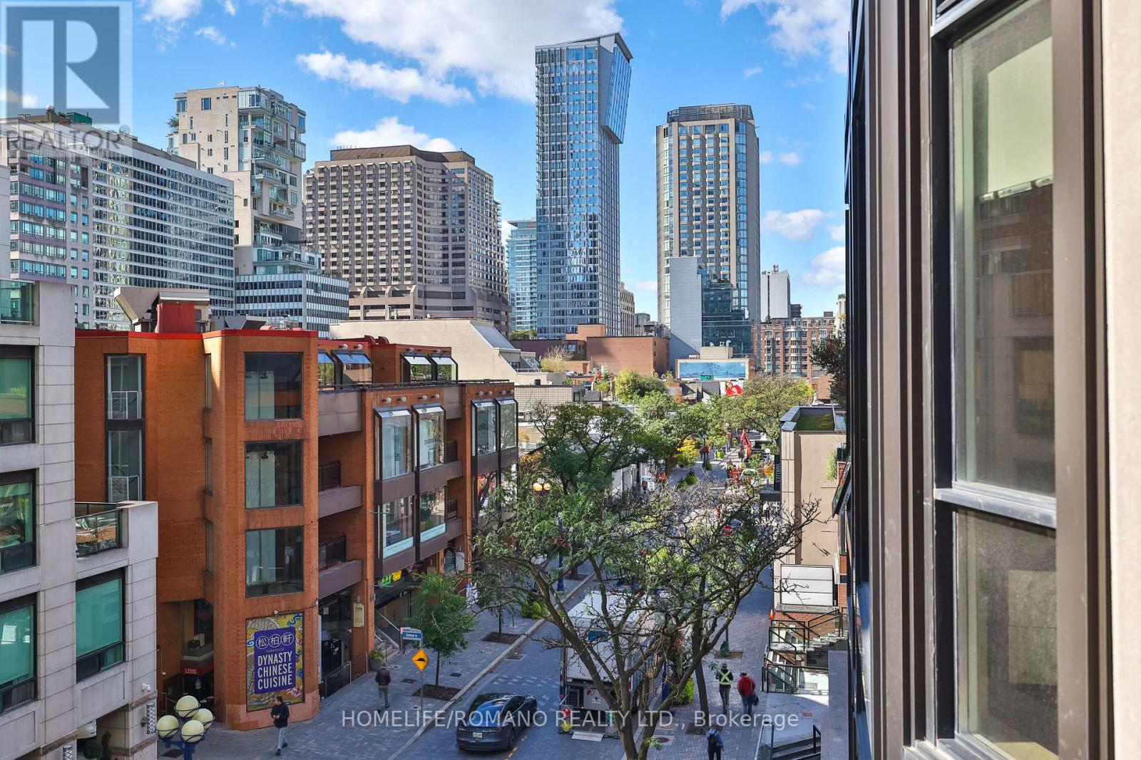 401 - 68 Yorkville Avenue, Toronto, Ontario  M5R 1C4 - Photo 34 - C12508030