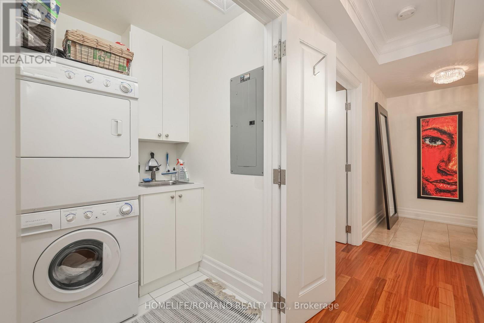 401 - 68 Yorkville Avenue, Toronto, Ontario  M5R 1C4 - Photo 36 - C12508030