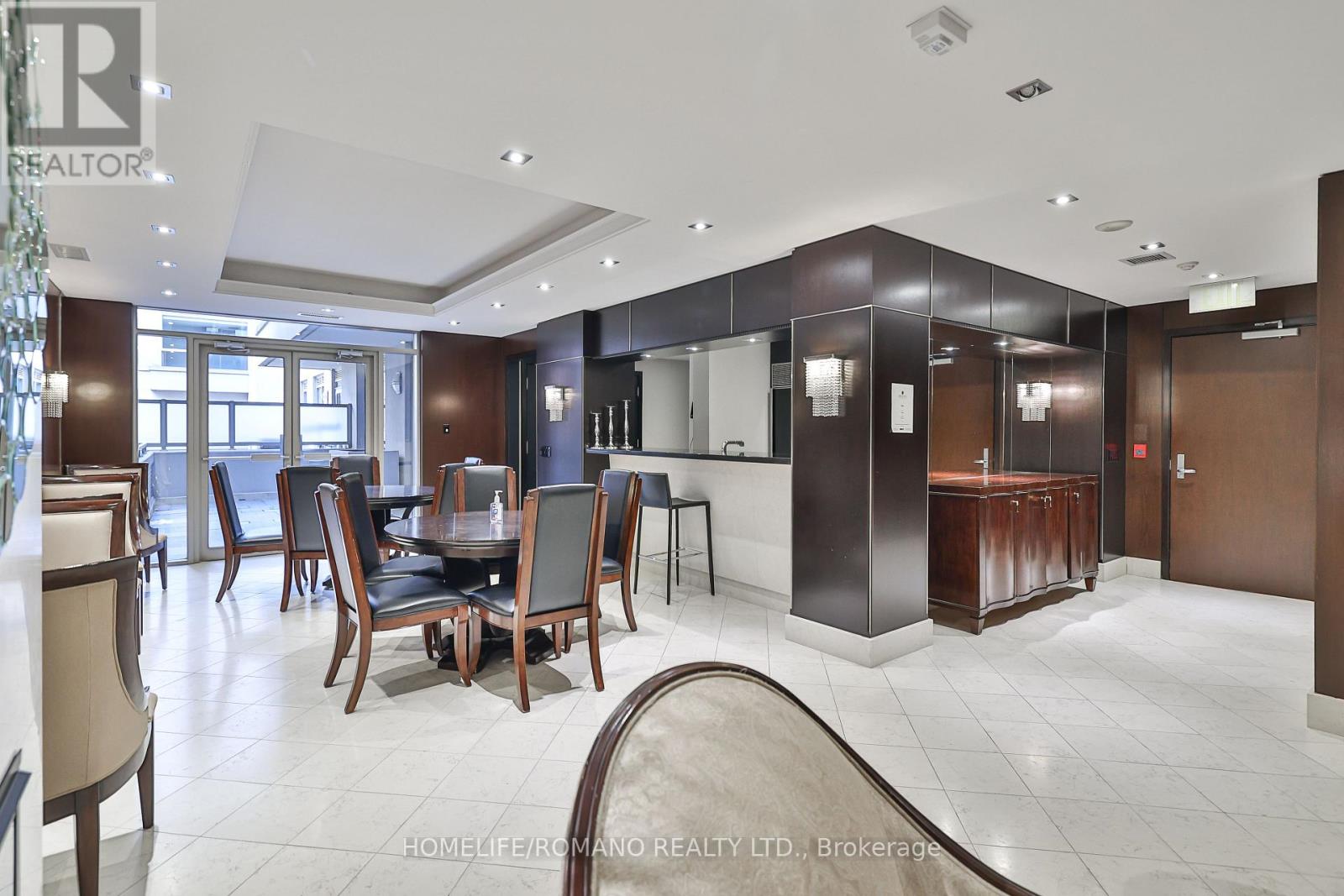 401 - 68 Yorkville Avenue, Toronto, Ontario  M5R 1C4 - Photo 42 - C12508030