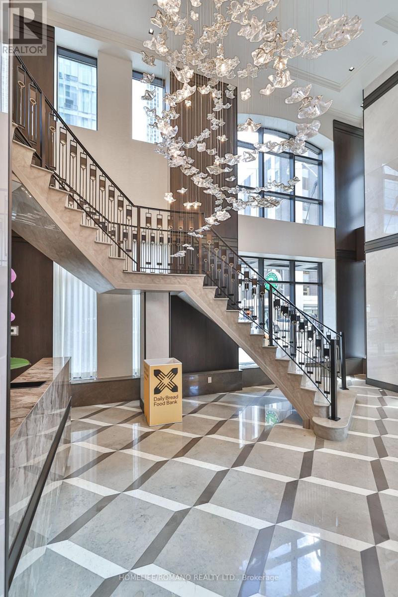 401 - 68 Yorkville Avenue, Toronto, Ontario  M5R 1C4 - Photo 5 - C12508030