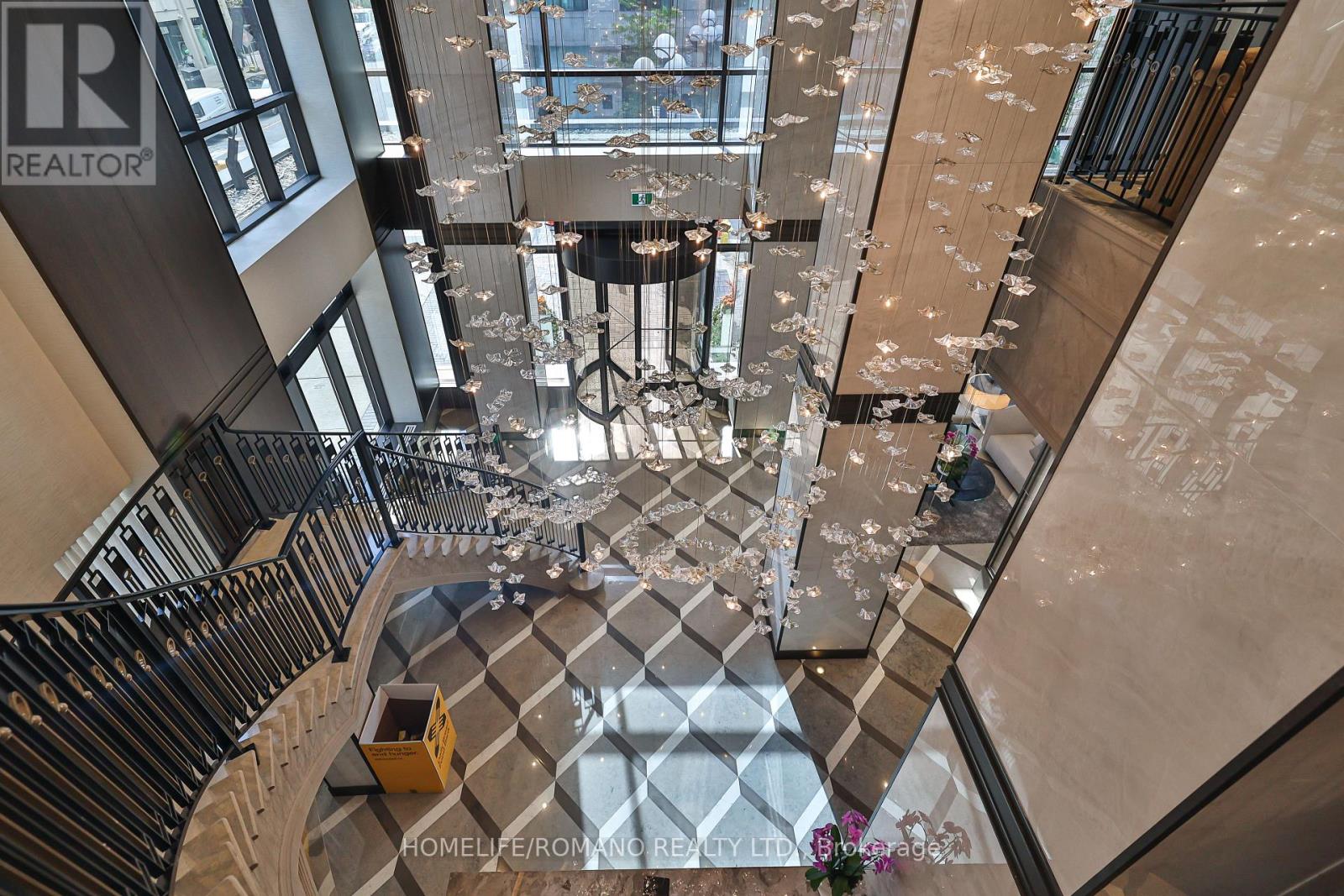 401 - 68 Yorkville Avenue, Toronto, Ontario  M5R 1C4 - Photo 8 - C12508030