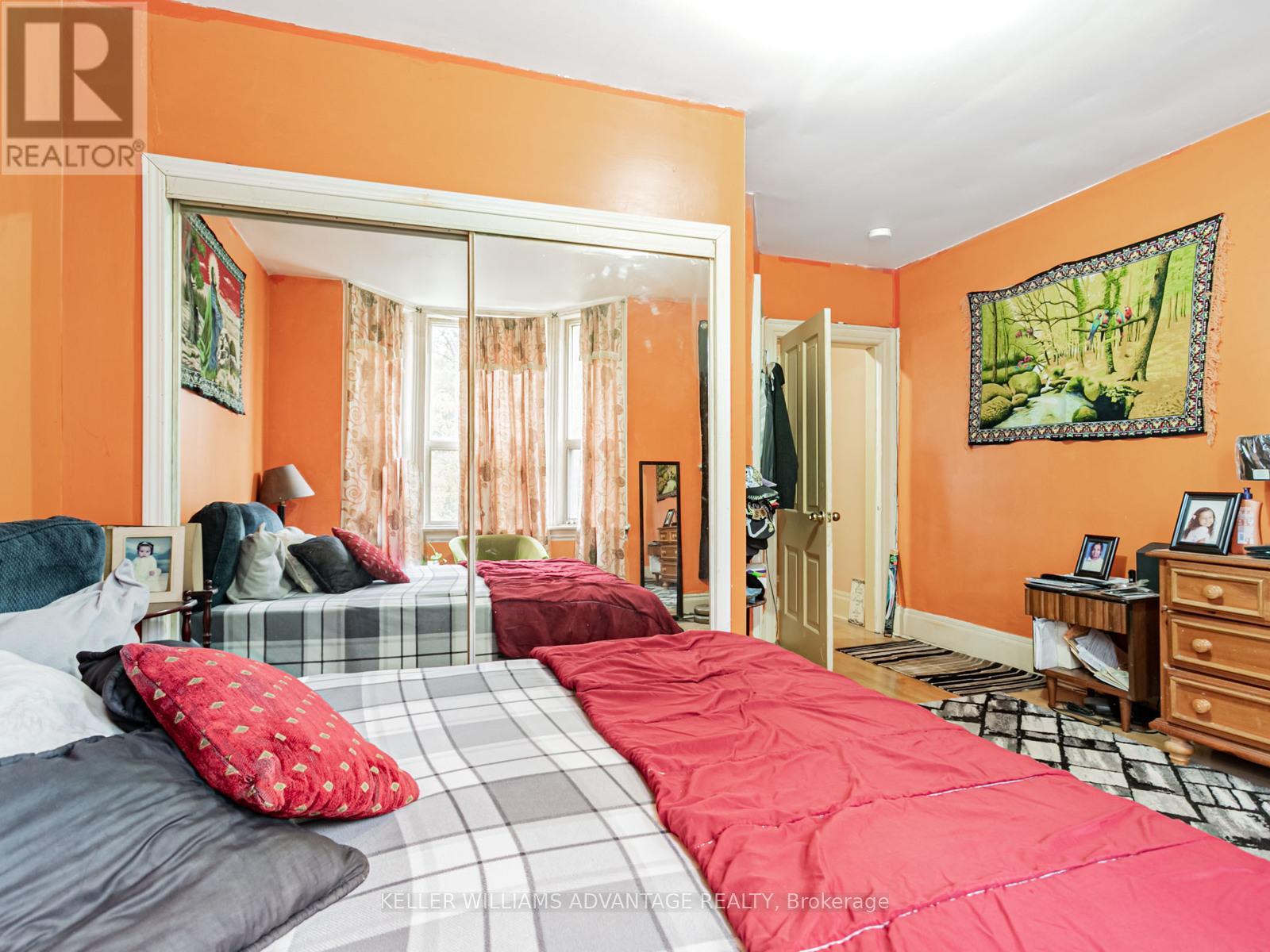 1042 Dundas Street E, Toronto, Ontario  M4M 1R8 - Photo 21 - E12507784