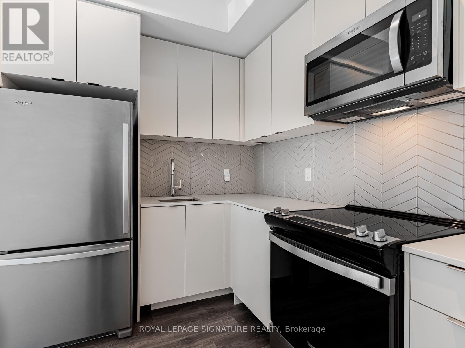 183f - 1608 Charles Street, Whitby, Ontario  L1N 1B9 - Photo 8 - E12507826