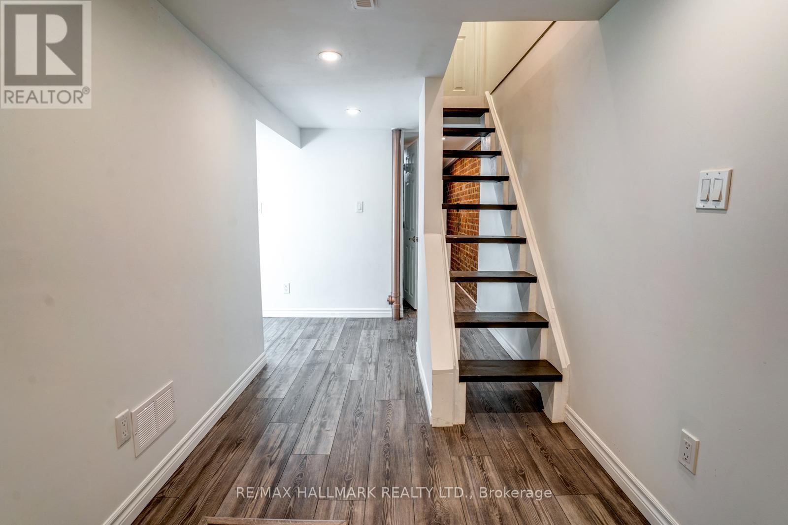 47 Hazelwood Avenue, Toronto, Ontario  M4J 1K4 - Photo 5 - E12507838