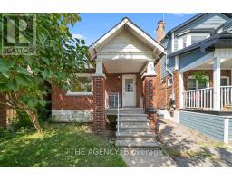 26 GATWICK AVENUE, Toronto, Ontario
