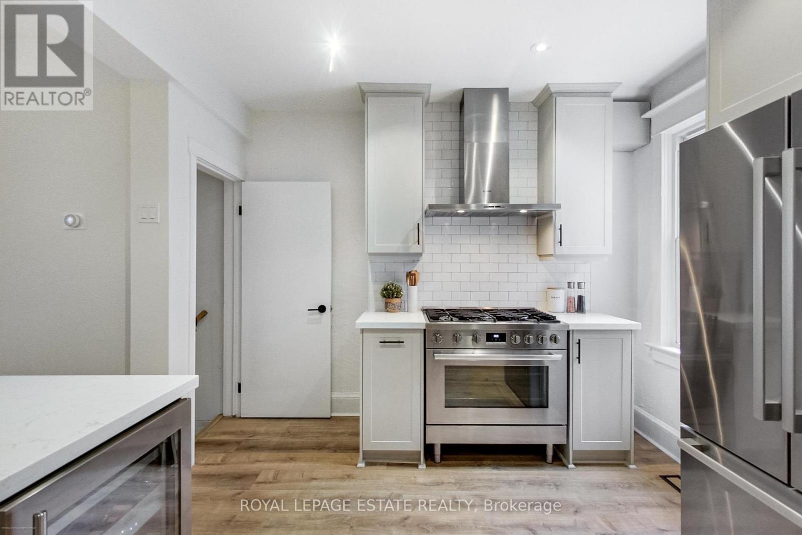 165 Oakcrest Avenue, Toronto, Ontario  M4C 1B8 - Photo 13 - E12507866